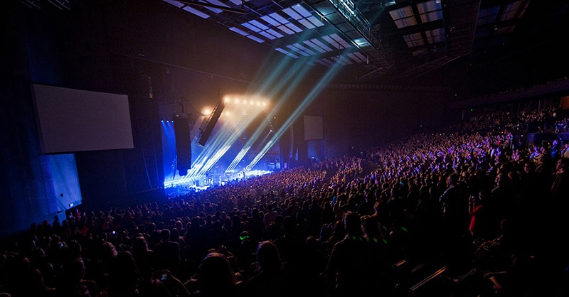 Verizon Theatre Crowd
