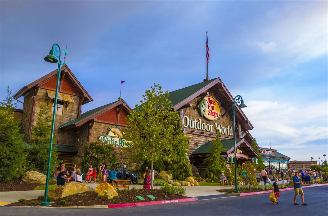 Bass Pro Shops 1.jpg